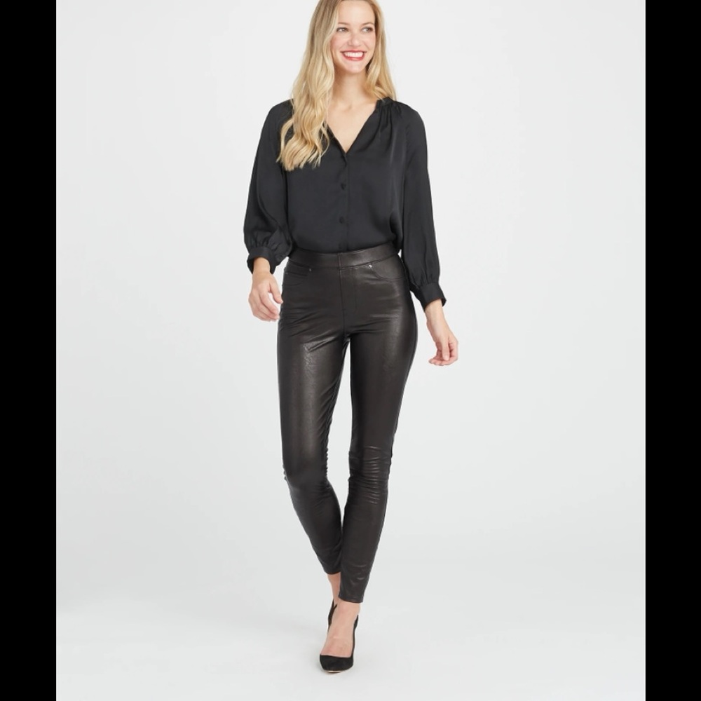 Spanx leather like ankle skinny pant. Size S